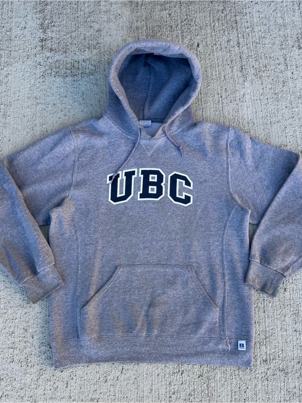 UBC University British Columbia Hoodie Sweatshirt Medium Grey Russell Athletic